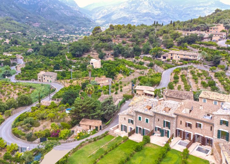 D-4753 ERSTBEZUG! Charmantes Reihenhaus in Fornalutx mit herrlichem Blick auf das Tramuntana Gebirge 2