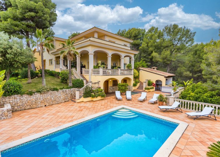 Villa-tranquilidad-casa-diferente-Bendinat-Mallorca-piscina-caracter-147