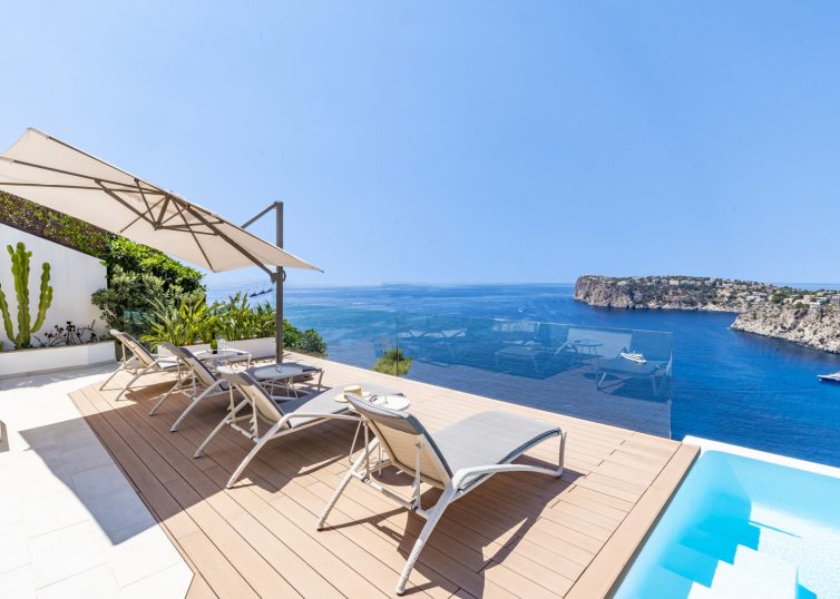 5078-83 Niveauvolle Luxus Villa in Cala Llamp mit unvergleichlichem Meerblick 23