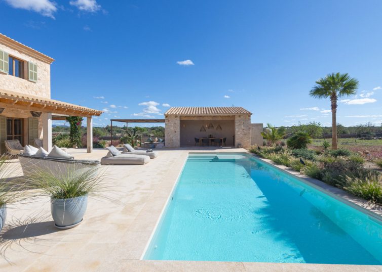 F-4860 Fantastic natural stone finca in Ses Salines with absolute privacy, large pool and panoramic views37