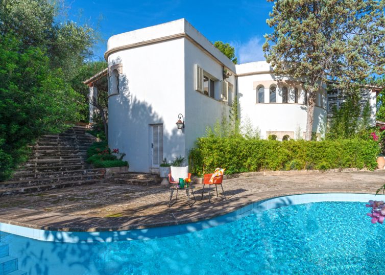 4908 INVESTMENT! Villa in Palma mit Sanierungsprojekt, in exzellenter Lage & viel Potenzial