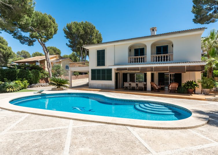 5081 Mediterrane Villa in Santa Ponsa mit herrlichem Bergblick & viel Potenzial 31