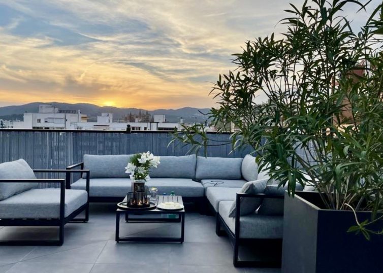 P-4445 Großräumiges Penthouse mit weitläufiger Terrasse und herrlichem Meerblick, nah zur Altstadt von Palma