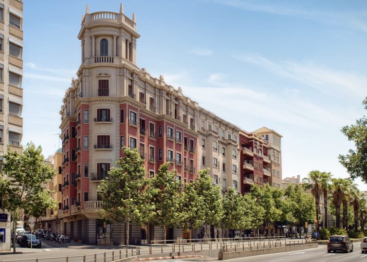 B-4815 INVESTITION! 15 Luxus Apartments & 1 Penthouse mit priv. Pool & 17 Garagenplätze im Zentrum von Palma