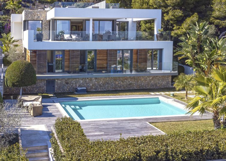 V-4540 Moderne Luxus-Villa in Cas Català auf höchstem Niveau mit Meerblick, nah zu Palma