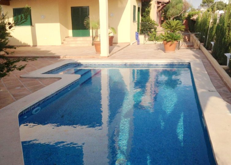 Haus mit Pool